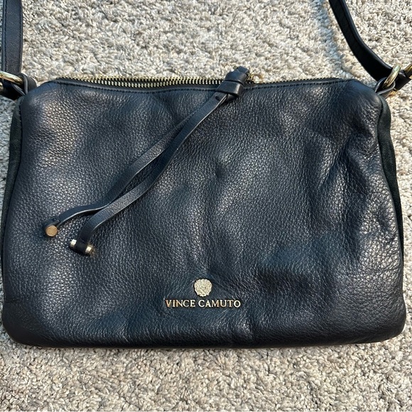 Vince Camuto Black Leather Crossbody Bag dressy casual pockets designer small - Picture 1 of 9